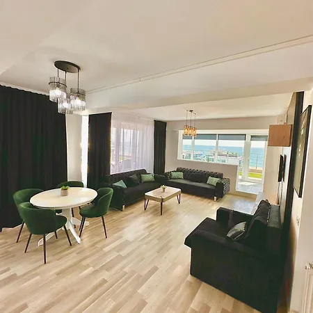 Summerland-mamaia Beautiful Penthouse *